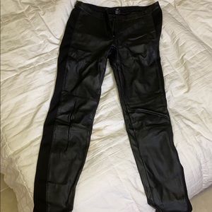 Leather leggins